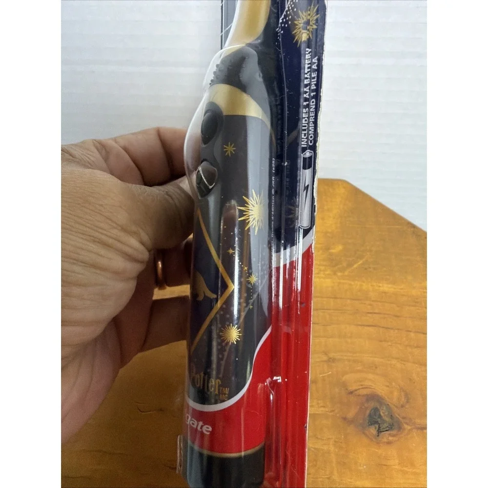Colgate‎ Kids' Harry Potter Battery Powered Toothbrush - Hufflepuff